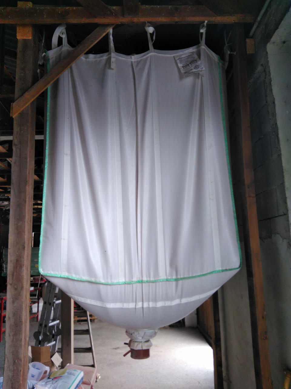 Jumbo Silos 150 x 150 x 175cm Jumbo Silos 150 x 150 x 175cm