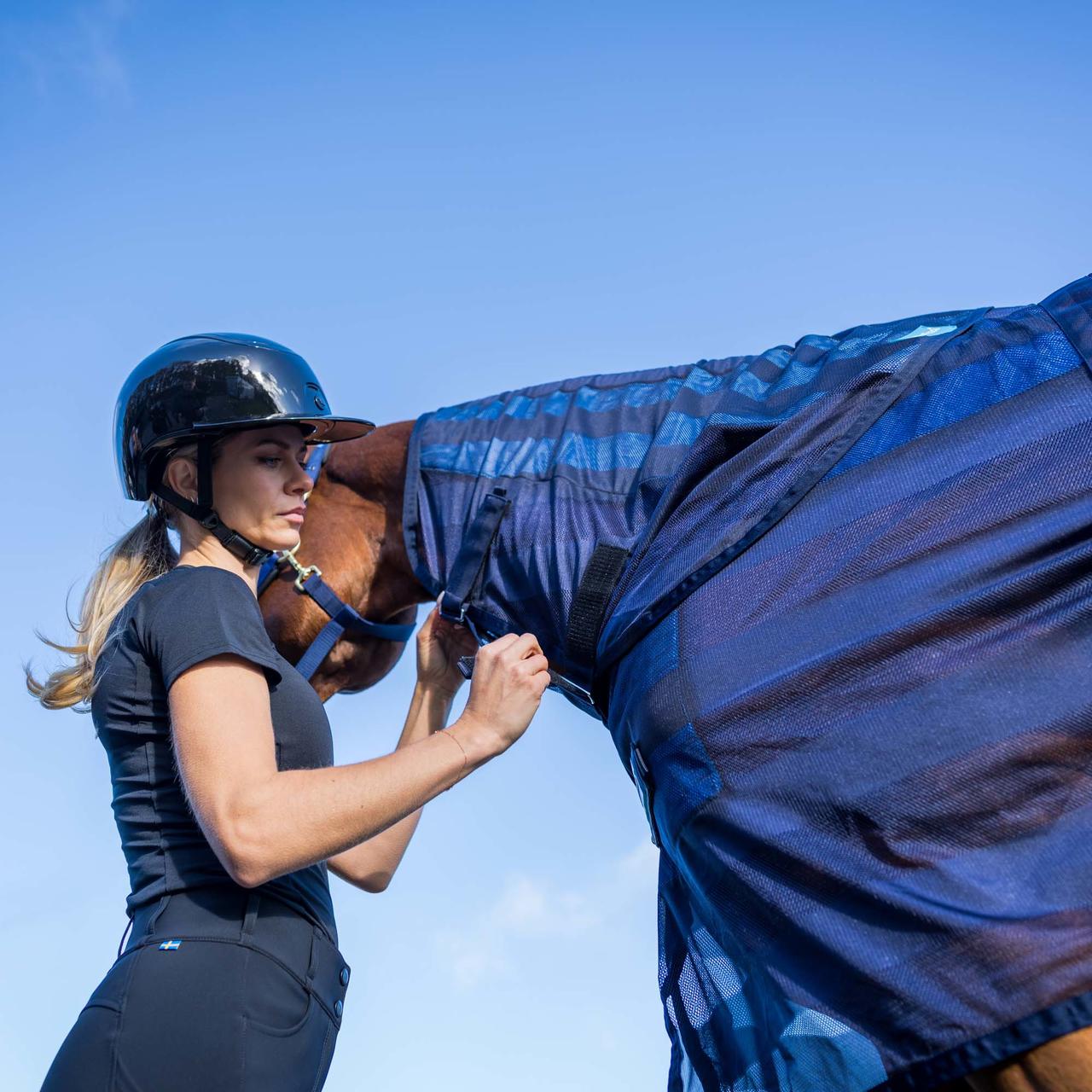 Cool on Track Cooling Horse Neck Cover