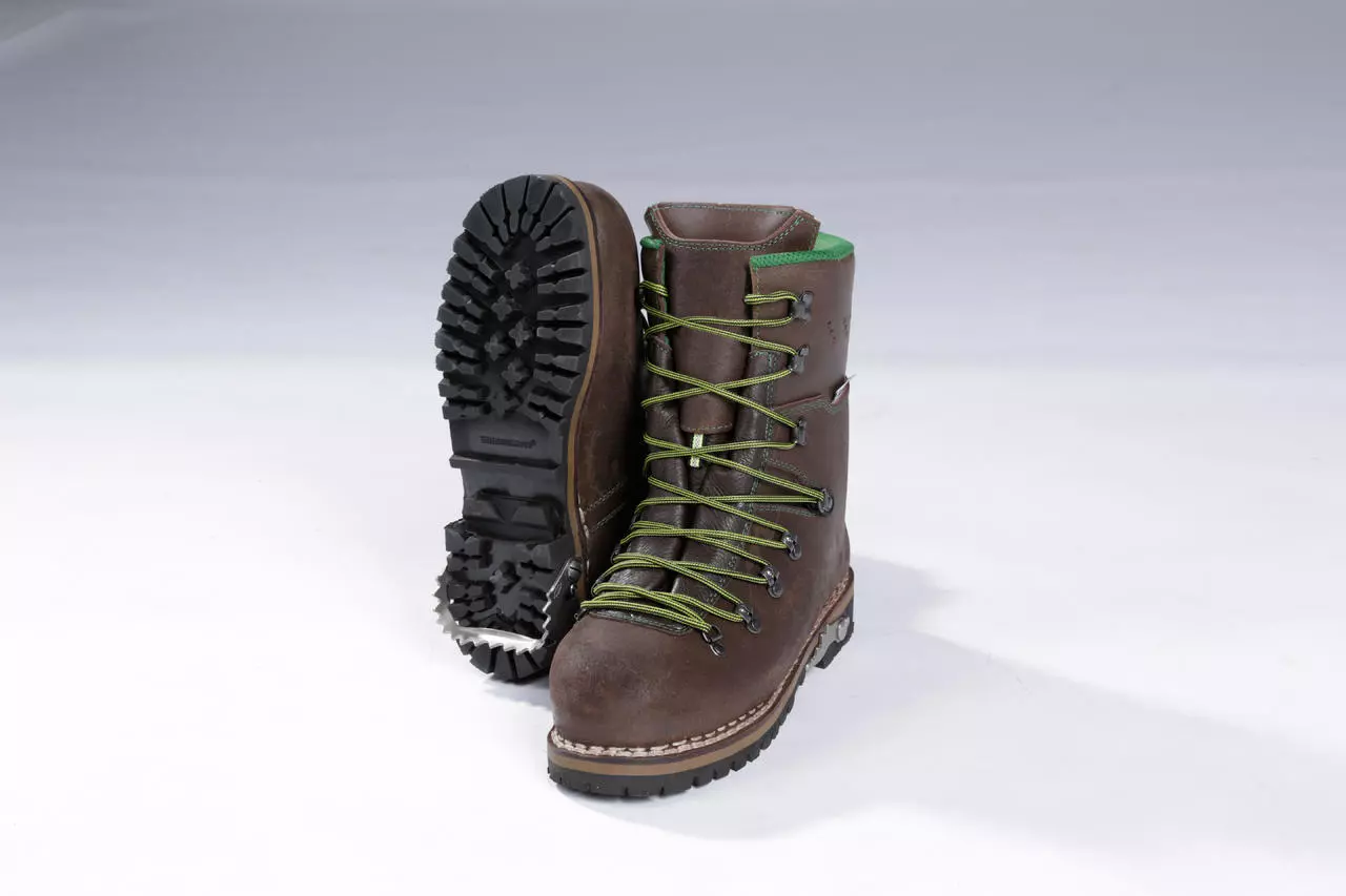 PSS Schnittschutzstiefel Juchten KG PSS Schnittschutzstiefel Juchten KG