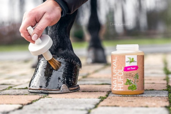 Bense & Eicke Natural Huföl 100% natürliche Hufpflege Bense & Eicke Natural Huföl 100% natürliche Hufpflege